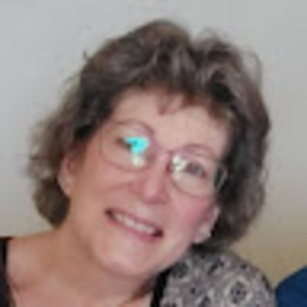 Meet your Posher, Lorrie